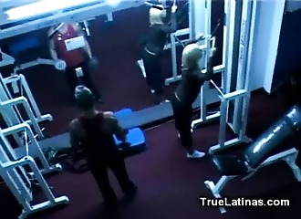 Du sexe dans la salle de gym