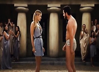 Une blonde magnifique amoureuse du plaisir