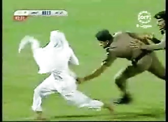 Une partie de foot très mouvementée