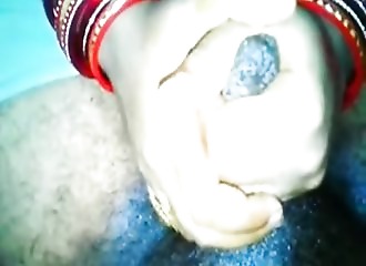 Handjob until cumshot